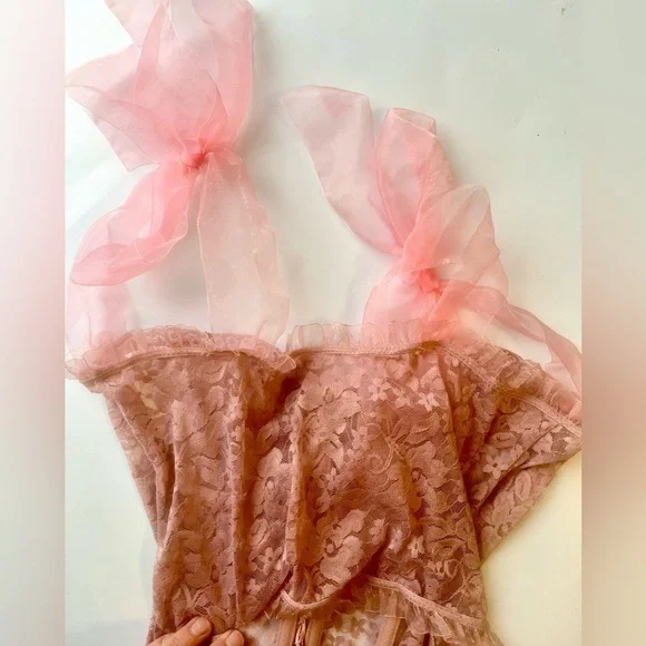 FEMININE MARIE ANTOINETTE BUSTIER CORSET - Picture 2 of 6